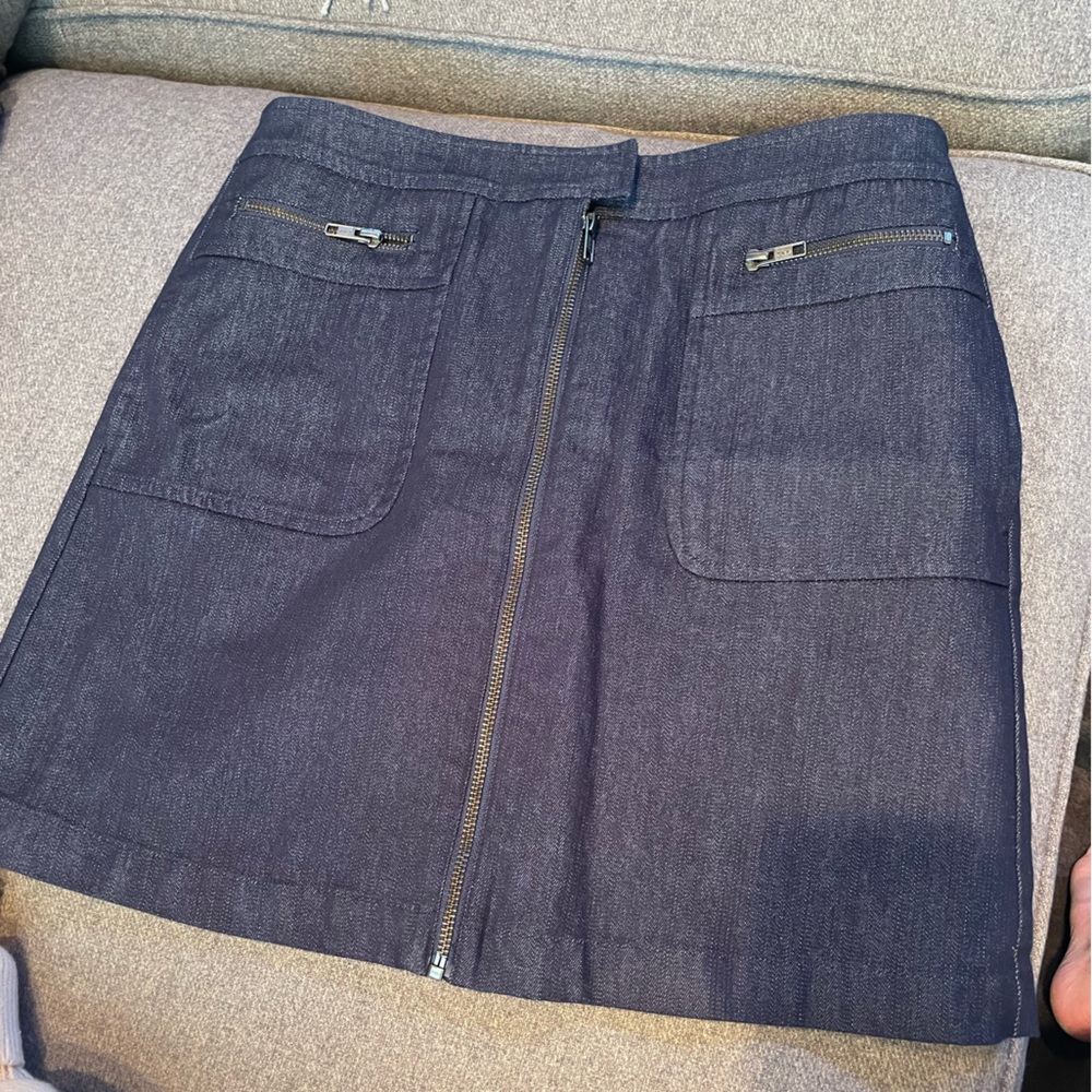 Theory denim skirt with zippers